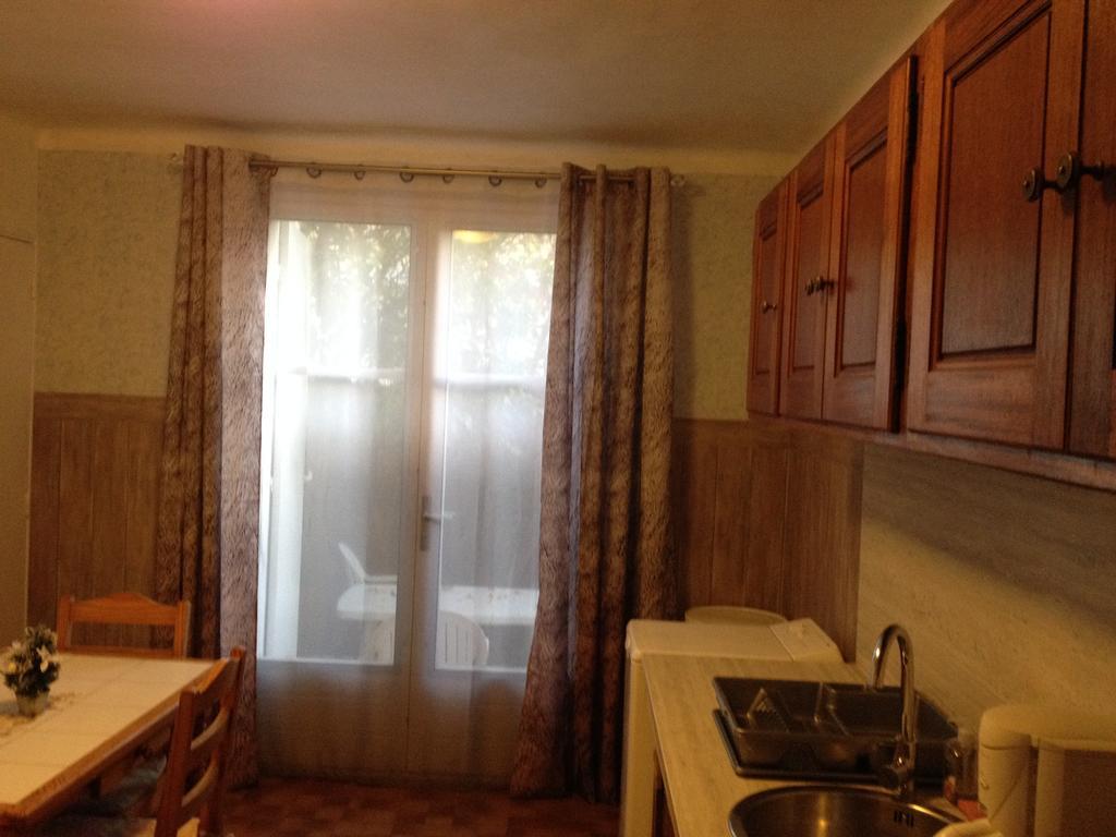 Appartement La Plage En Provence Le Pradet Rum bild