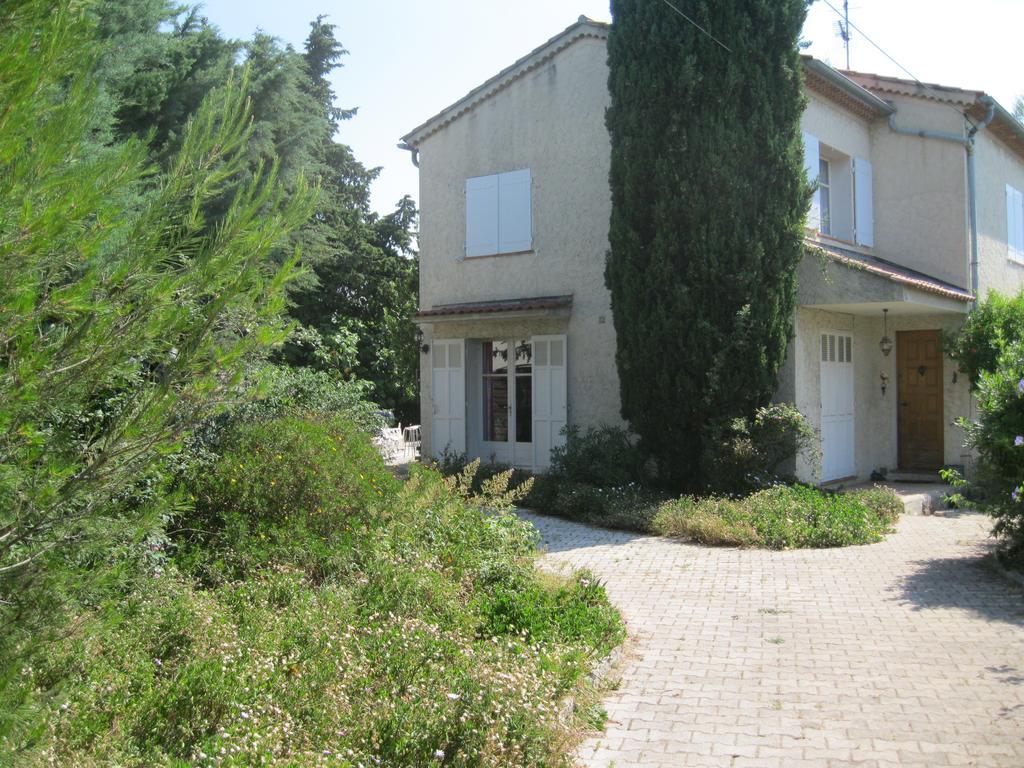 Appartement La Plage En Provence Le Pradet Rum bild