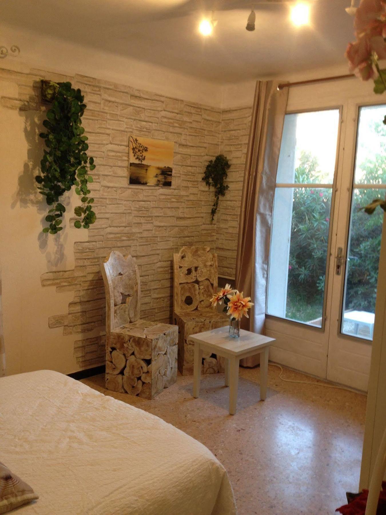 Appartement La Plage En Provence Le Pradet Exteriör bild